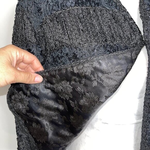 Womens Jacket Vintage 50s Black Ribbon Work Scalloped Hem Floral Embossed - Picture 4 of 13